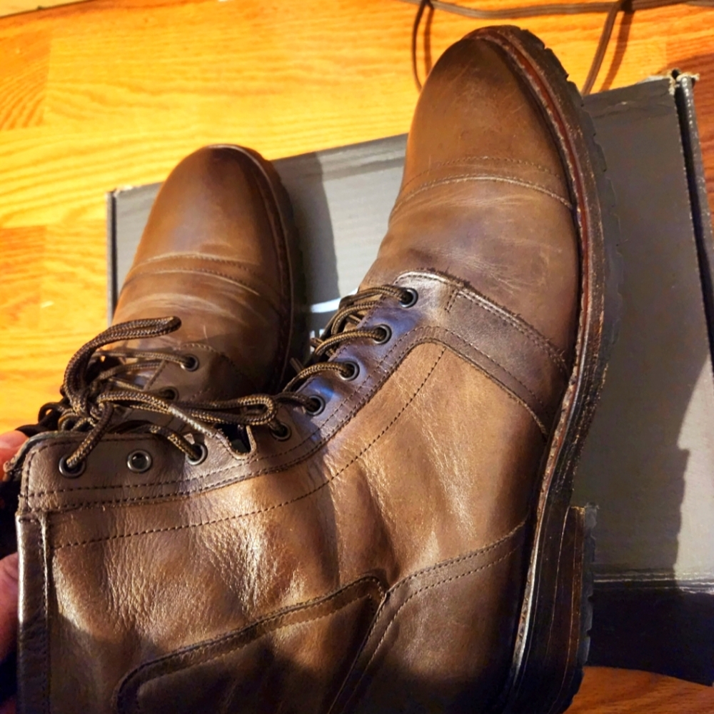 THURSDAY boots